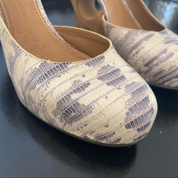 Schuler & Sons Philadelphia Wooden Heels - Picture 13 of 13